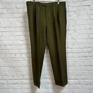 Gucci Men's Pleated Cuffed Wool Dress Pants, Size IT‎ 52 (US 36), Olive Plaid